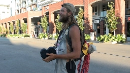 Man inspired by Terry Fox finishes cross-Canada run in Port Coquitlam