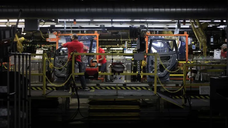 Electric vehicle jobs are booming in the anti-union South. UAW is worried | CNN Business