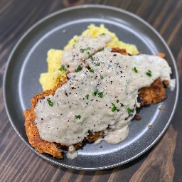 [Homemade] Chicken fried chicken and black pepper gravy