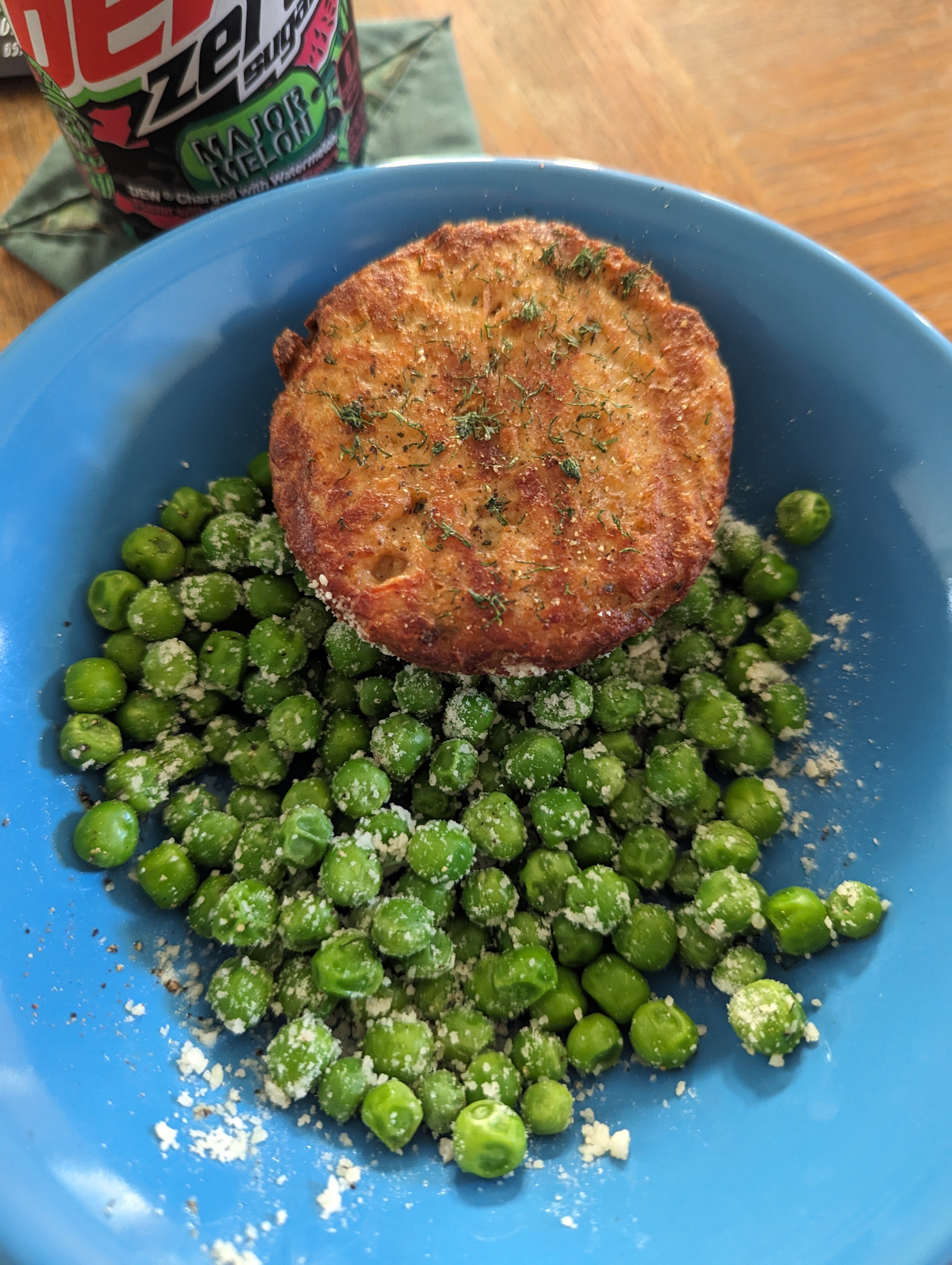 Saw a deal on a package of frozen crab cakes and decided to try them, 310 calories for the bowl