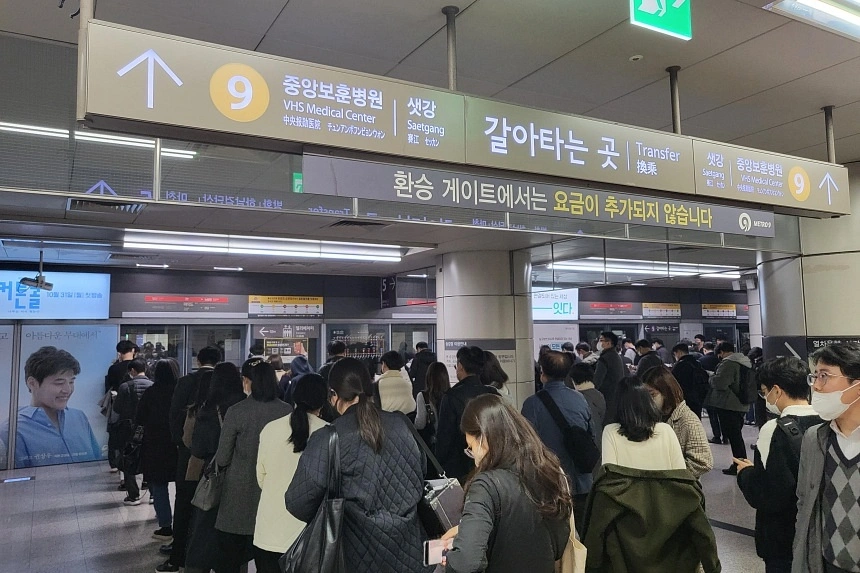 South Korean train conductor’s 4-min toilet break led to delay of 125 trains