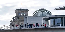 Wie viel Abgeordnete nebenher verdienen: Die Diät ist nicht genug