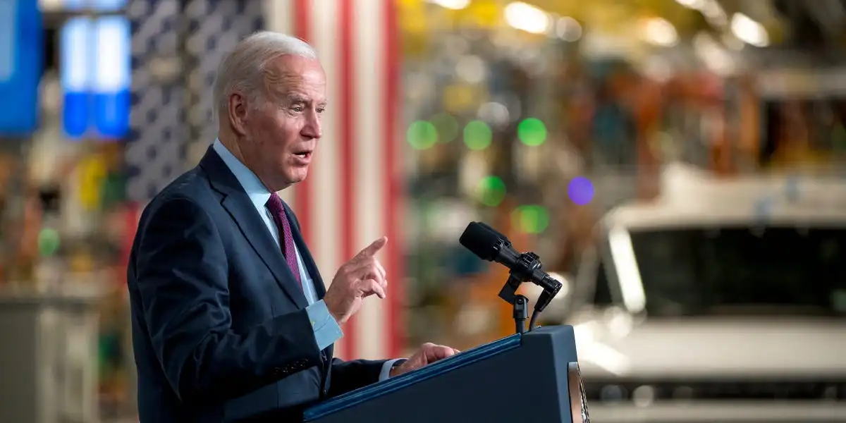 Biden announces a 100% tariff on Chinese EVs