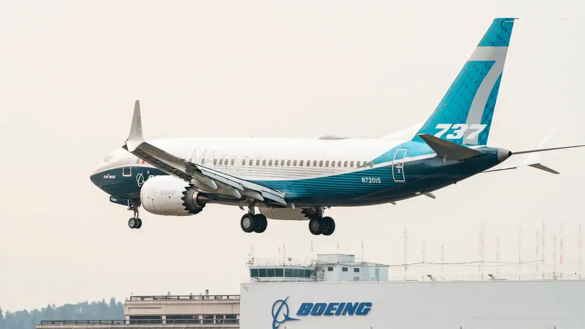 Boeing looks to avoid a strike with a 25% pay raise and plans to build its next plane in Seattle