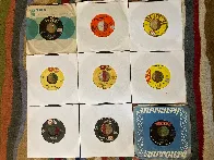 Found a bunch of nice singles for only $9 in total at the flea market yesterday. The best finds have to be the Dobie Gray and the Carl Perkins Sun.