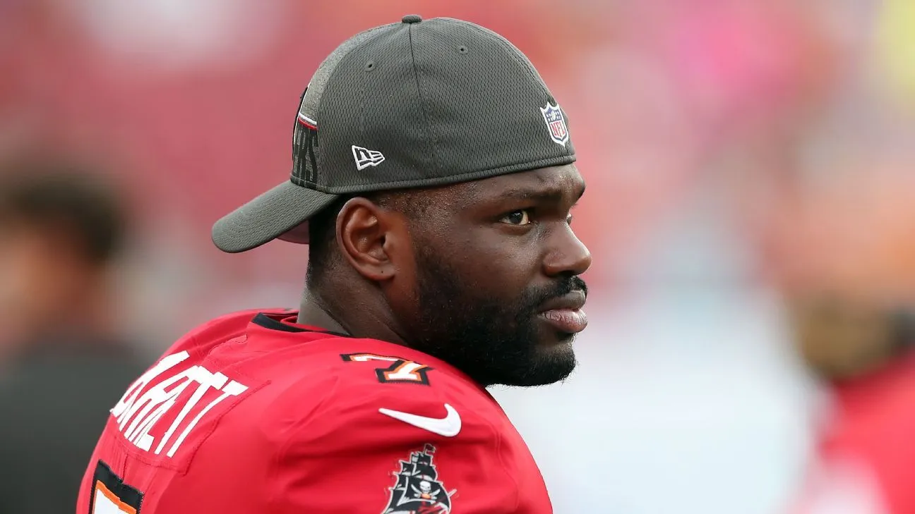 Two-time Pro Bowl LB Barrett wants to unretire