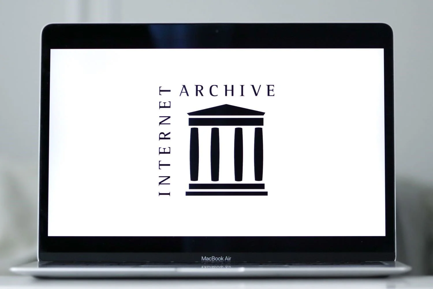 The Internet Archive Returns Just in the Nick of Time