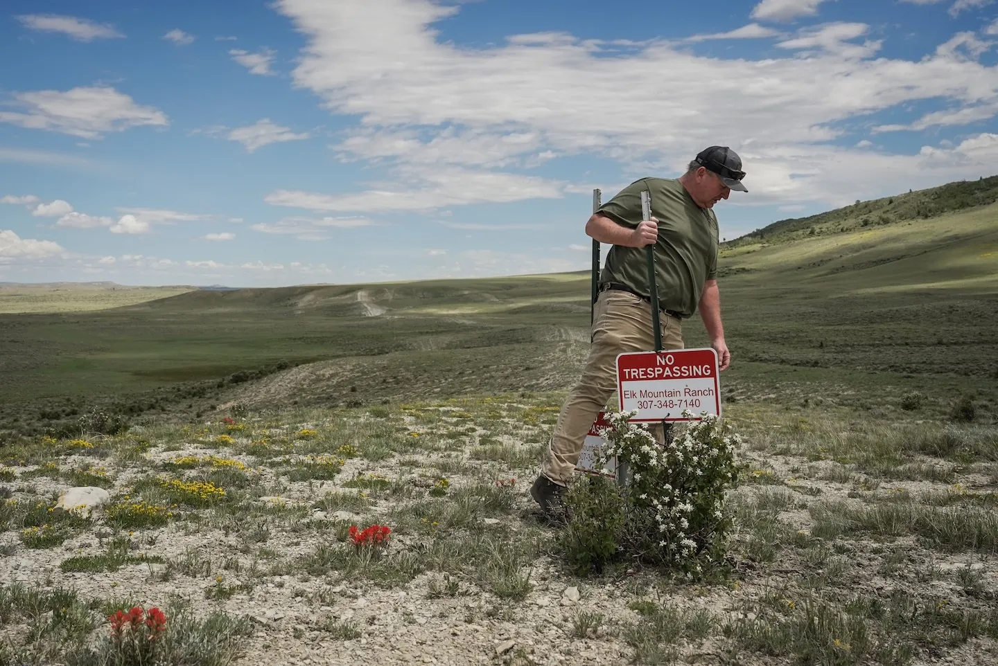 For millionaire and four hunters, a wild Western lawsuit over public land