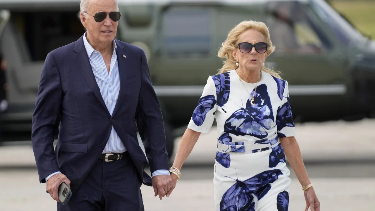 Gathered at Camp David, Biden's family tells him to stay in the race and keep fighting