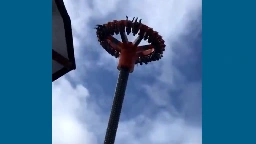 Officials rescue 28 riders trapped upside-down at Oaks Amusement Park