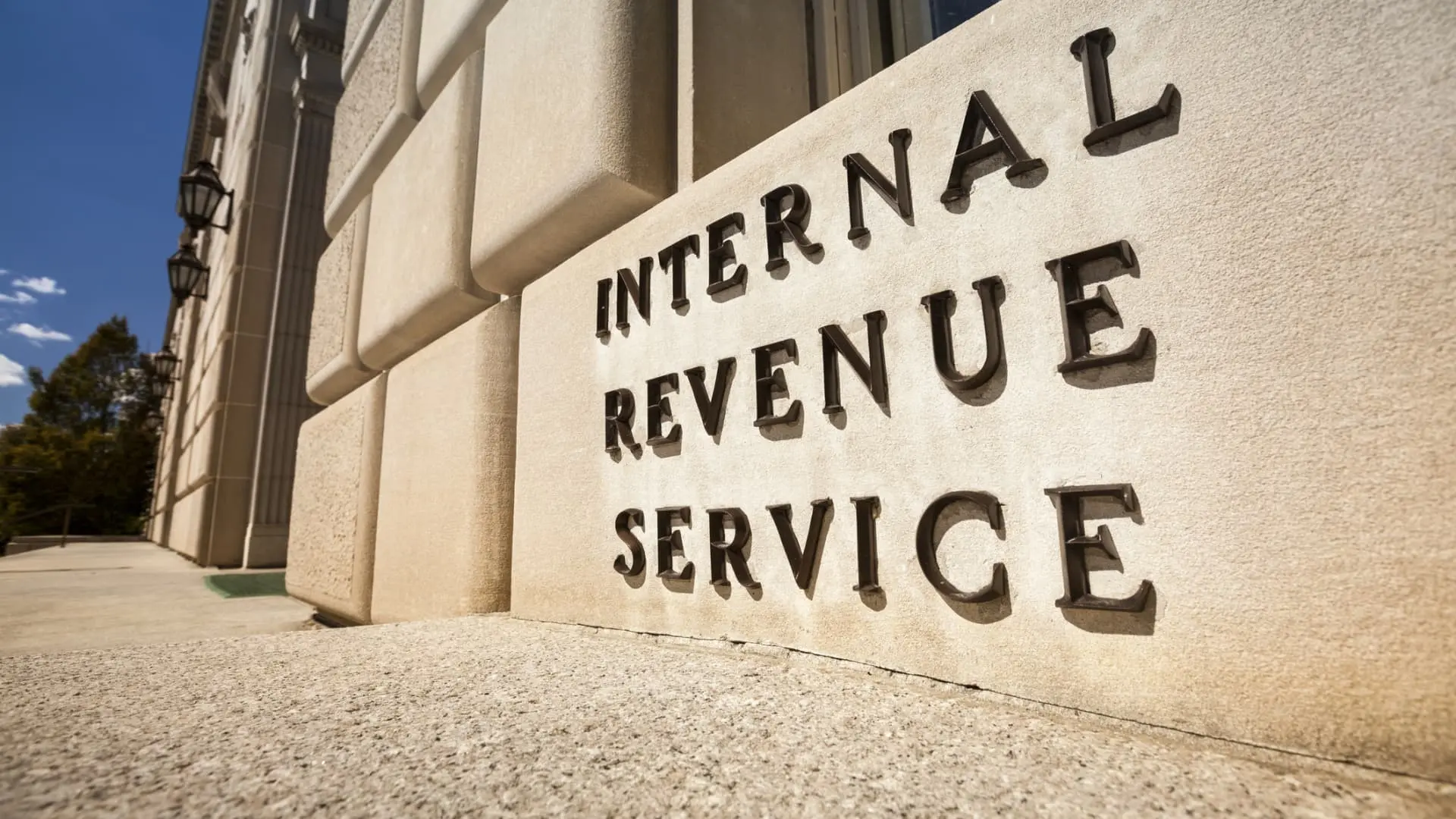 IRS announces 401(k) contribution limits for 2025