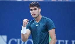 Carlos Alcaraz to follow in Rafael Nadal's footsteps by wearing sleeveless shirt at US Open