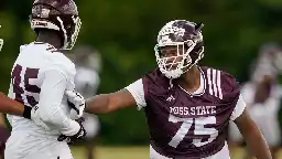 Auburn football lands Mississippi State transfer OT Percy Lewis