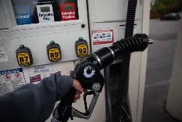 Oregon’s self-serve gas ban voted out by lawmakers after decades