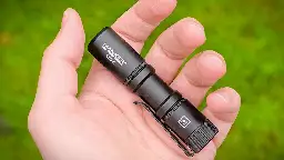 [Review] Manker E05 II – nice 14500/AA EDC flashlight with mechanical tailswitch