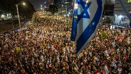 Thousands of Israelis take to streets of Tel Aviv to demand cease-fire and Netanyahu's resignation