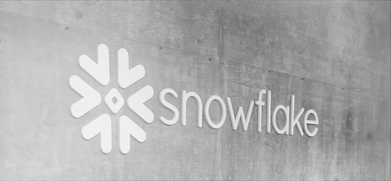 Snowflake releases statement denying its systems were breached - Stack Diary