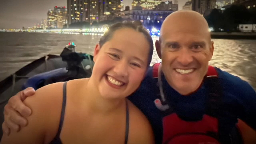 15-year-old girl swims 28.5 miles around Manhattan to raise money for cancer research