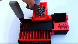 3D Printed Hardware Sorter Keeps It Simple