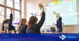 Teachers threaten formal dispute over ‘unacceptable’ class contact time