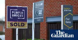 Average British house price hits record high of £375,000