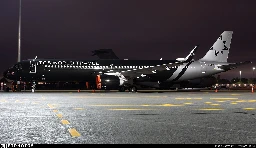 AAIB says film lights caused window damage on Titan A321neo | Flightradar24 Blog