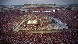 Nebraska volleyball stadium event draws 92,003 to set women's world attendance record