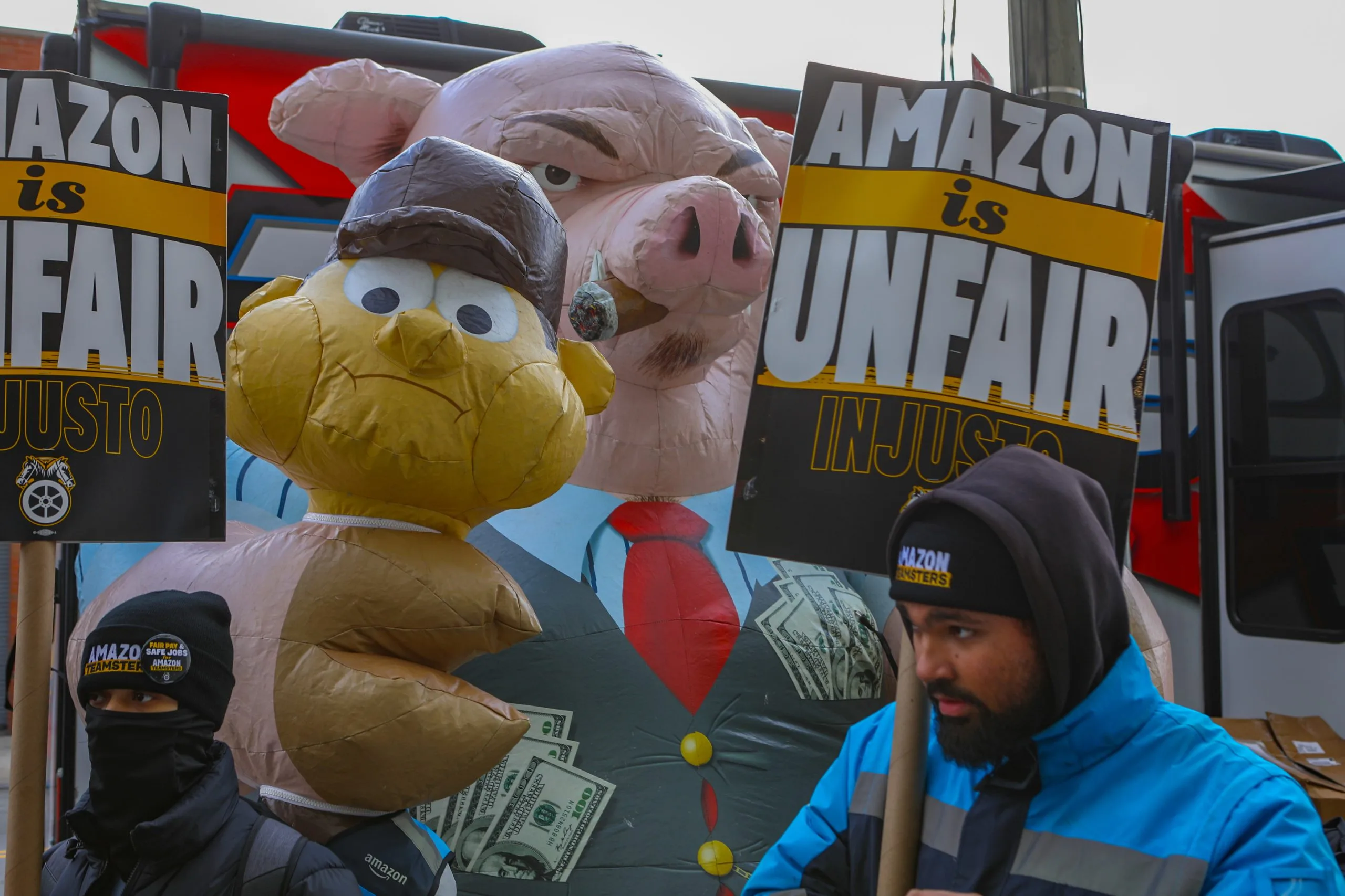 Two Arrested at Amazon Teamsters Strike in Queens, Part of Pre-Holiday Multi-City Walkout