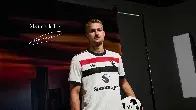 [ManUtd.com] Transfer news: De Ligt signs for United