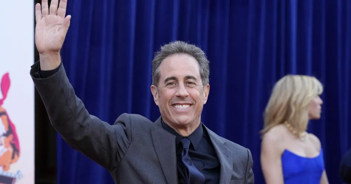 Jerry Seinfeld is interrupted onstage by pro-Palestinian protesters — again