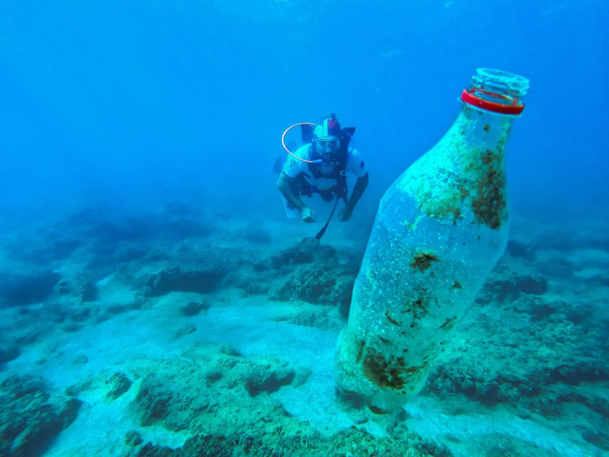 The amount of plastic that reaches the sea is ten times less than previously thought, but that is not good news