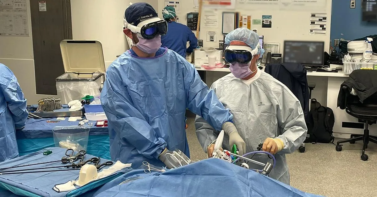 Why Surgeons Are Wearing The Apple Vision Pro