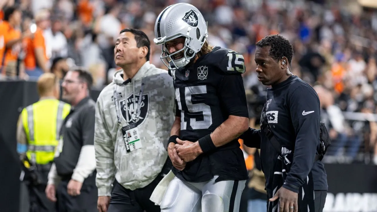 Source: Raiders lose Minshew to broken collarbone