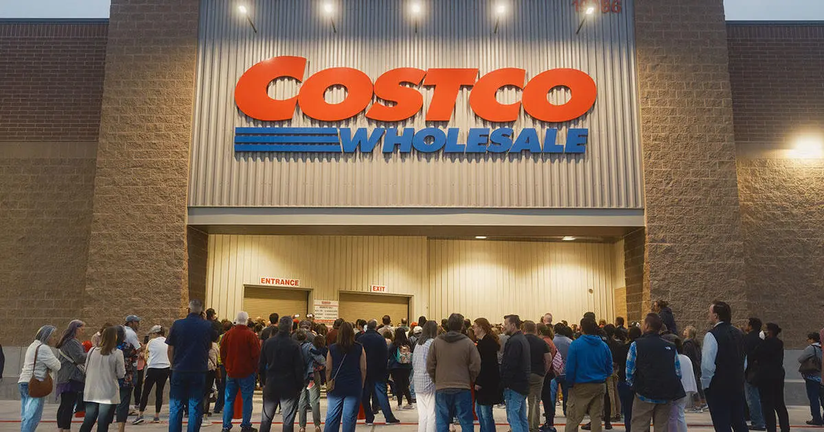 Costco to start scanning membership cards at the entrance of all its stores