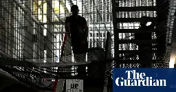 Starmer ‘shocked’ about prisons crisis as early release scheme prepared