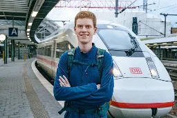 Dieser 17-Jährige lebt mit der Bahncard 100 seit eineinhalb Jahren in den Zügen der Deutschen Bahn