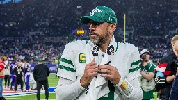 Report: Vikings are a "dark horse" to sign Aaron Rodgers