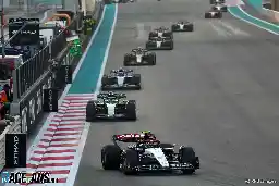 Tsunoda didn't realise he was leading the Abu Dhabi Grand Prix