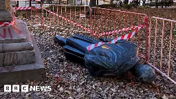 William Crowther: Vandals topple Australian colonial-era statue