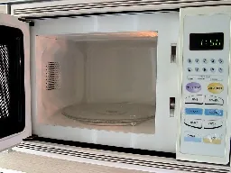 Microwaves Are Bad For You: 5 Reasons Why Microwave Oven Cooking Is Harming Your Health