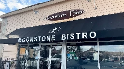 'We have no rights.' Frustrated with California wage laws, Moonstone Bistro cuts lunch service | KRCR