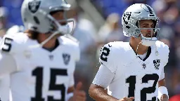 Pierce, Raiders continue to 'evaluate' QB change