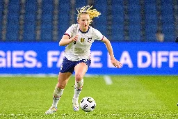 USWNT star Sam Mewis announces retirement from soccer