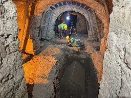 Could sarcophagus in Türkiye's Antalya hold remains of St. Nicholas known as Santa Claus? - Türkiye Today