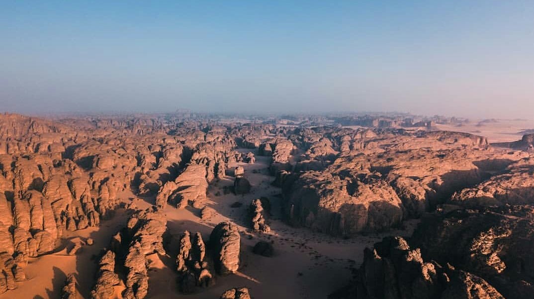 Image:  Tassili n'Ajjer, Sahara. Athasian dungeons are often "reversed", where the natural rock formations form a labyrinth under the titular Dark Sun. And they are far deadlier than those underneath.