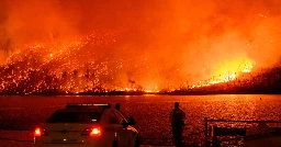 Fast-growing Thompson Fire threatens NorCal city of Oroville: photos