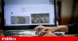 Movimento Menos Ecrãs, Mais Vida considera medida sobre manuais digitais insuficiente