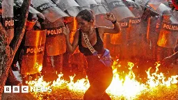 Venezuela election: Protesters clash with police after Maduro victory claim