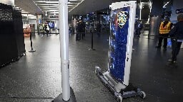 AI-powered weapons scanners used in NYC subway found zero guns in one month test