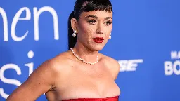 États-Unis : de Katy Perry à Stevie Wonder, plus de 200 artistes s'opposent à l'Intelligence artificielle qui "sape ou remplace l'art humain"